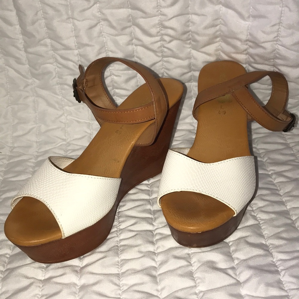 Tan and White Wedges